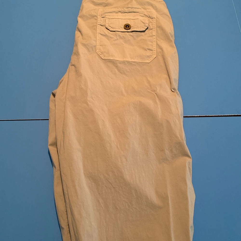 Fresh Produce Capri Pants 27” .  No flaws.  Non smoker